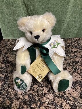 Kenmann bear “Bavarian Edelweiss Bear